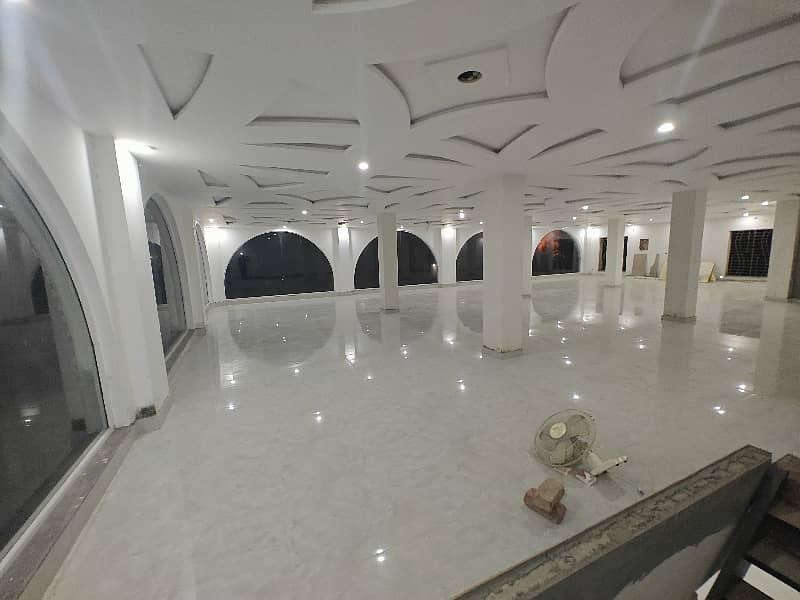 4200SQFT BRAND NEW HALL WITH LIFT FOR RENT 4