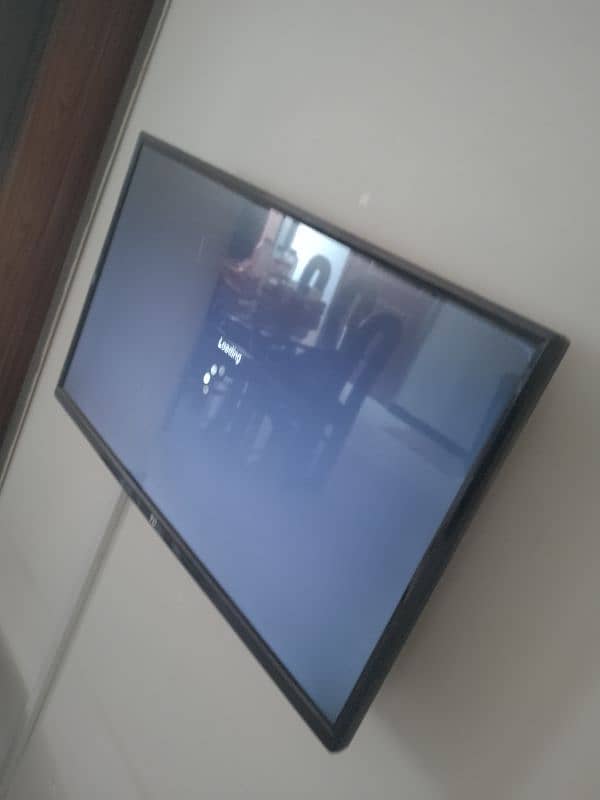 TCL 32 Inch LCD Sami smart 3