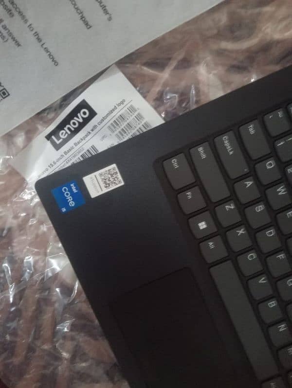 laptop Lenovo core i5 12 generation 5