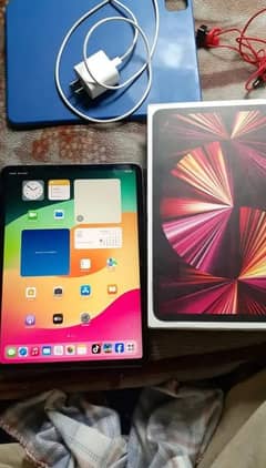 Apple iPad Pro M1 Chip 128GB My Wahtsapp Number 0328/9441238