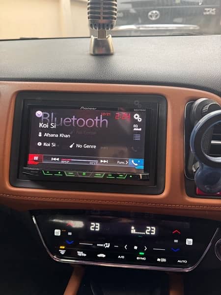 Pioneer 10/10 with Car play and Screen mirroing 2