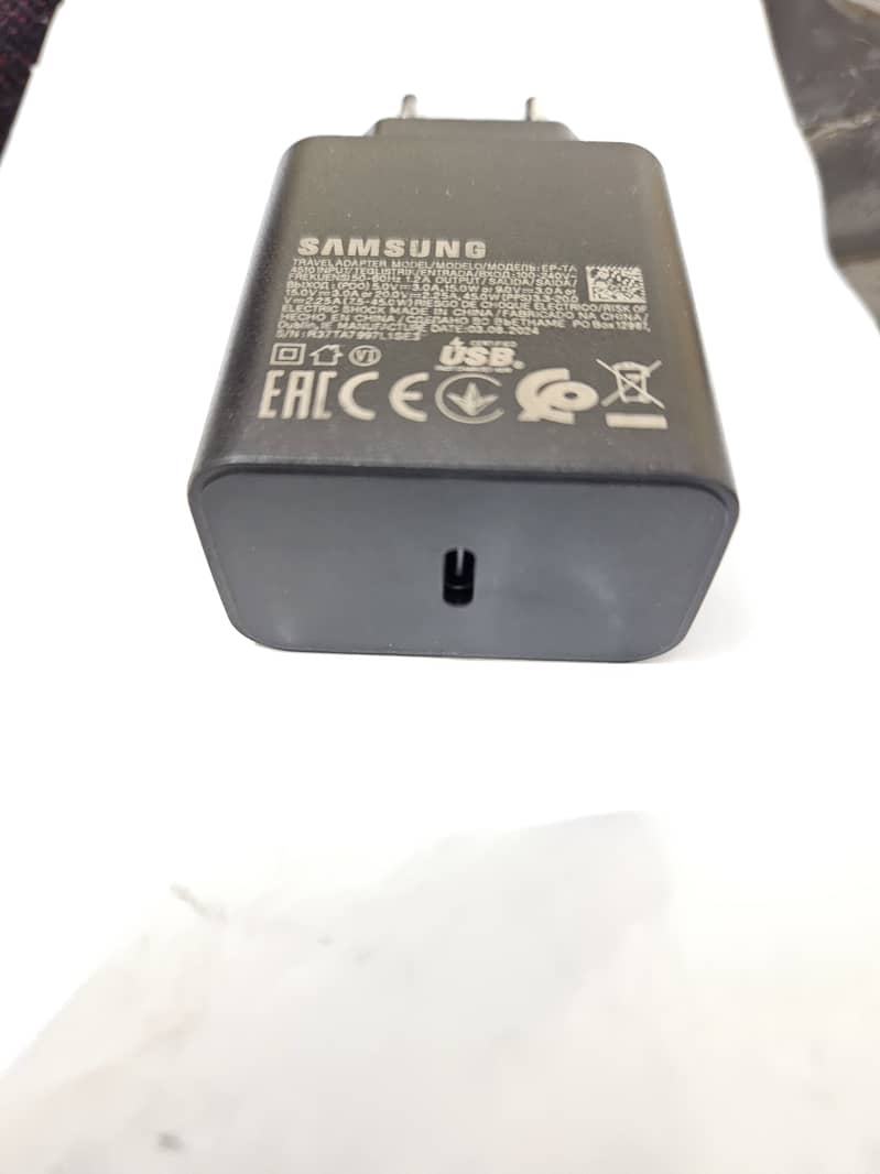 45 watt samsung adapter with c to c cable 1