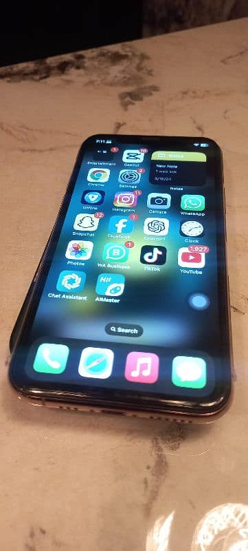 iphone 11pro 512GB Factory unlock 4