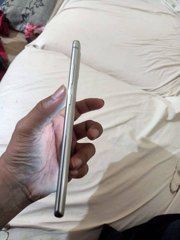 Samsung note 10 lite official pta approved 10 / 10 Condition 7