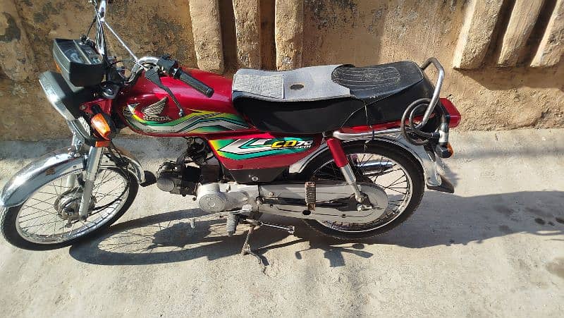 Honda CD 70 Bike 1