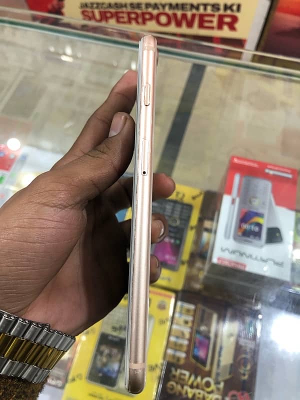 Iphone 8 plus urgent sale 5