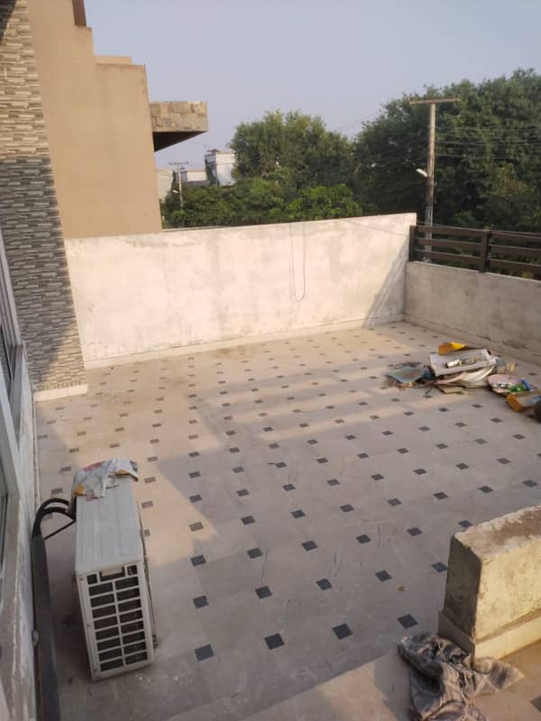 1 Kanal Upper Portion For Rent In Punjab Phase 2 Main College Road Lhr 16