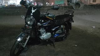 Bike Suzuki 150cc.  03018262697