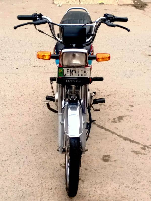 Honda CD 70 2019 4