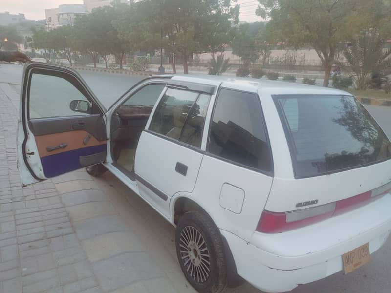 Suzuki Cultus - Company Fitted CNG, Excellent Condition 4