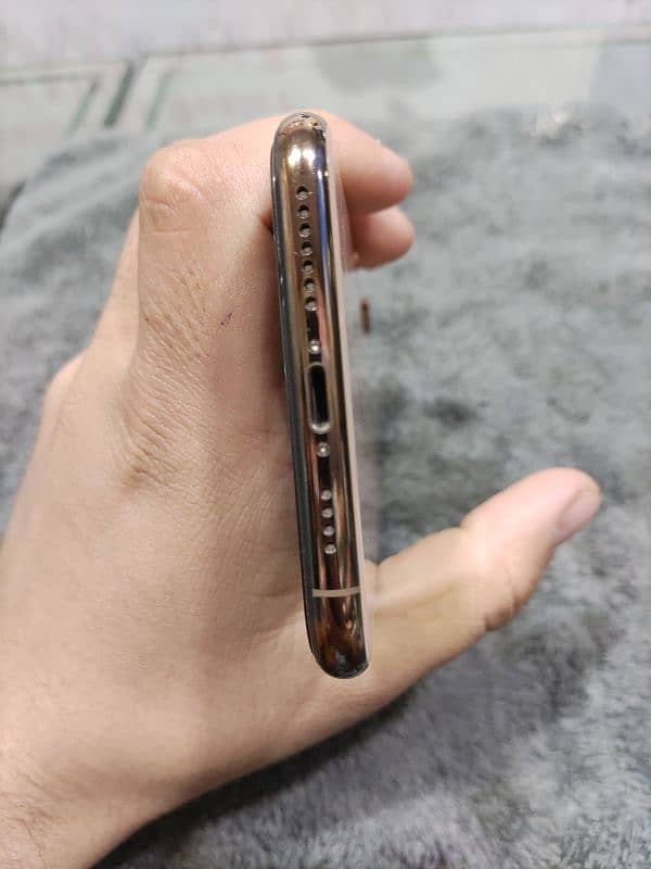 iPhone xs max 3