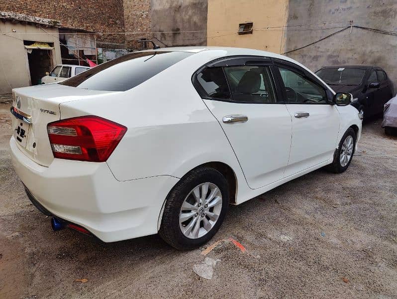 Honda City Aspire 2015 9