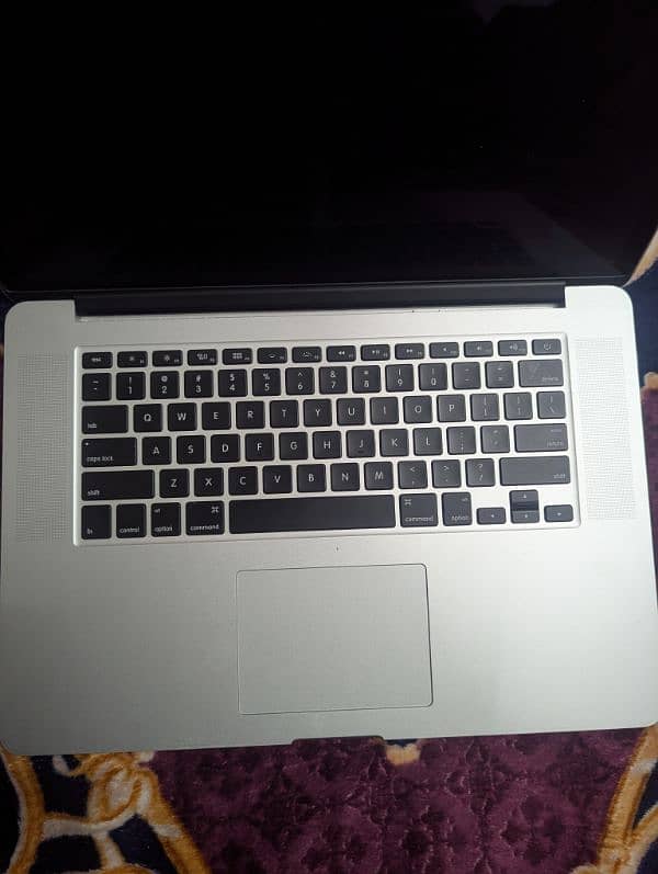 MacBook Pro 2015 Mid 1