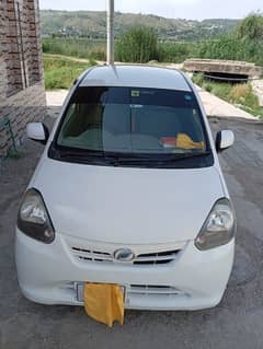 Daihatsu Mira 2012