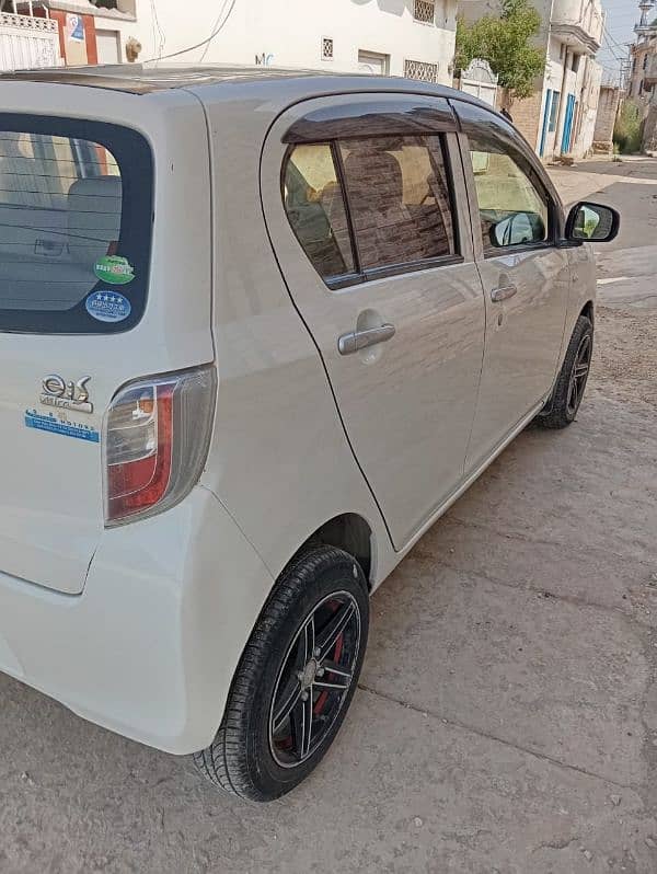 Daihatsu Mira 2012 6