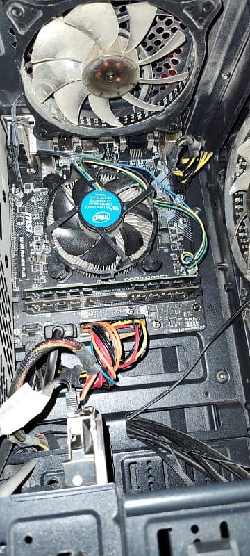 Gaming PC core i5 9400f and RTX 3060ti 4