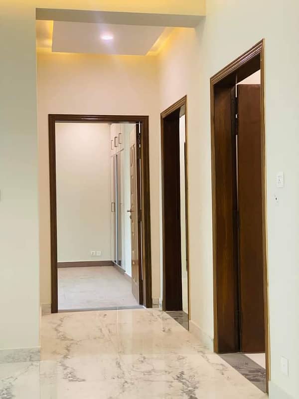 10 Marla Brand New Luxury Flats Near New Airport Lahore 9