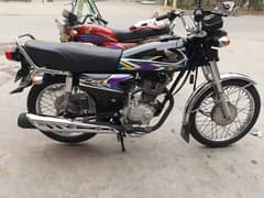 Honda CG 125 Colour Black with Golden number single Digit