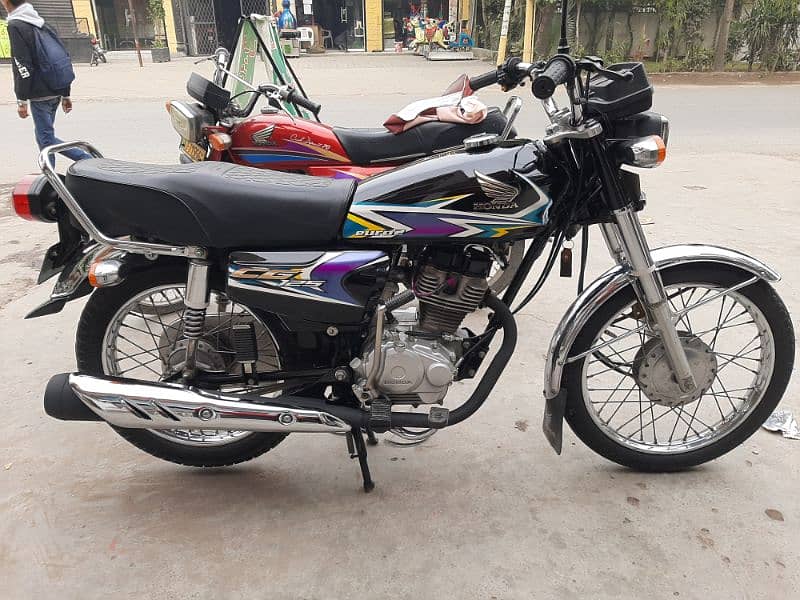 HONDA CG125 2020 | 125cc BIKE | HONDA in LAHORE | LESS DRIVE 1