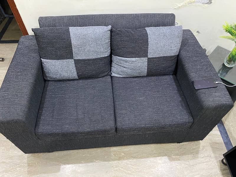 sofa set for sale for urgent delivery 3