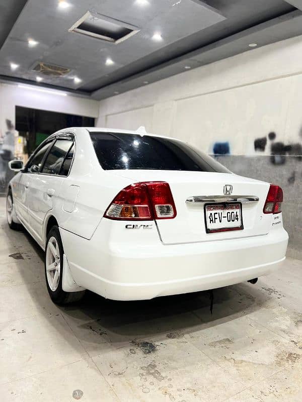 Honda Civic VTi 2004 3