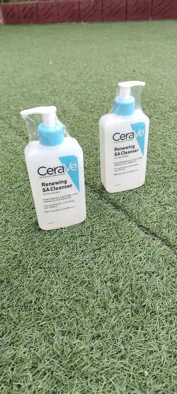 Cerave renewing sa cleanser 1