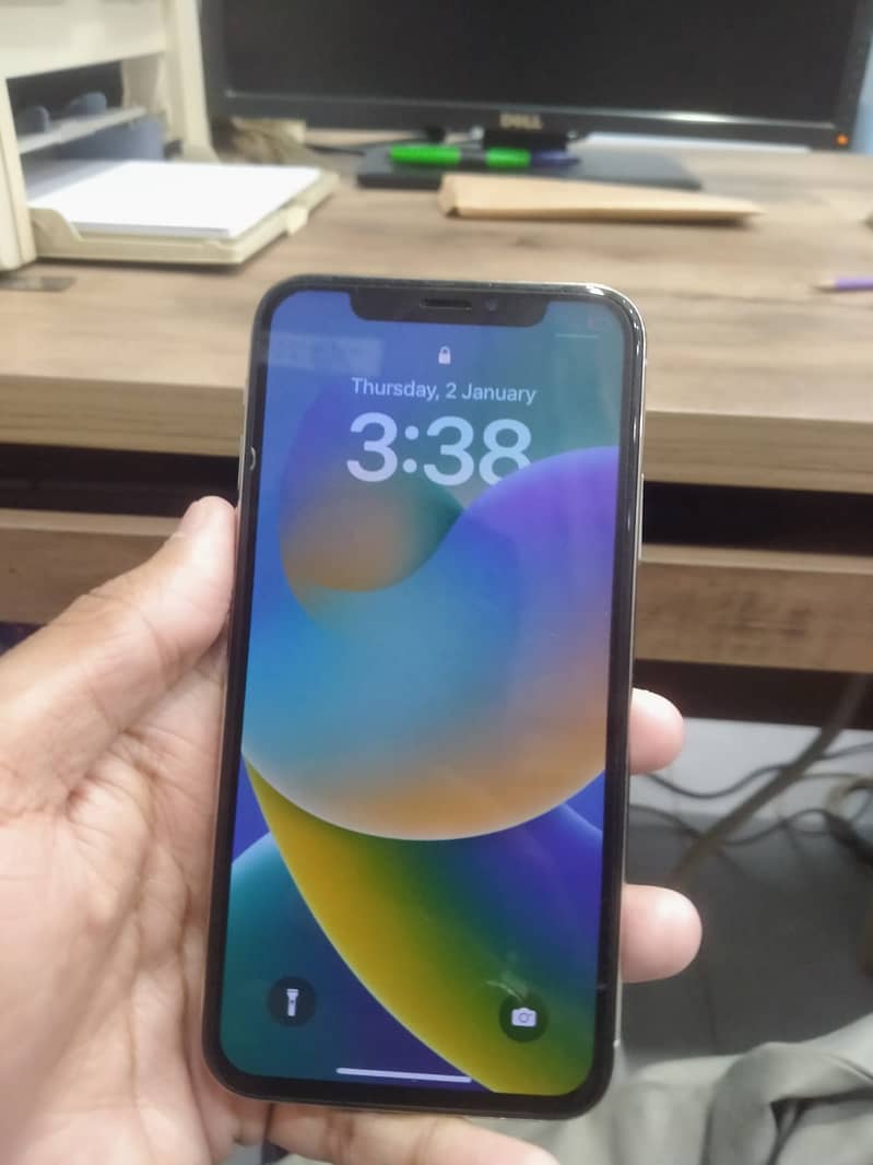 Apple iPhone X 64 GB Non Pta (price can be negotiable) 1