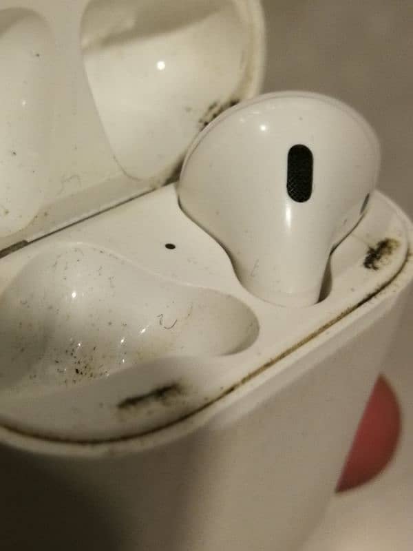 Iphone airpods 0