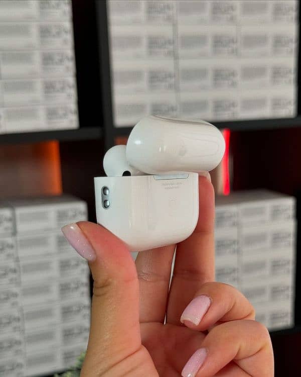 Apple AirPods Pro 2nd Gen ANC ENC 100% Work Type-C Chrging Dubai Model 1