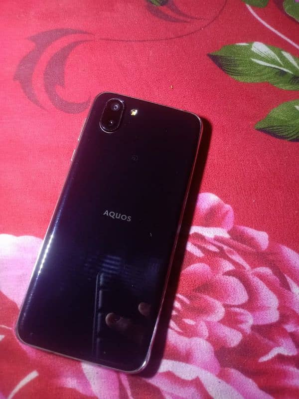 Aquos R2 brand new condition 4