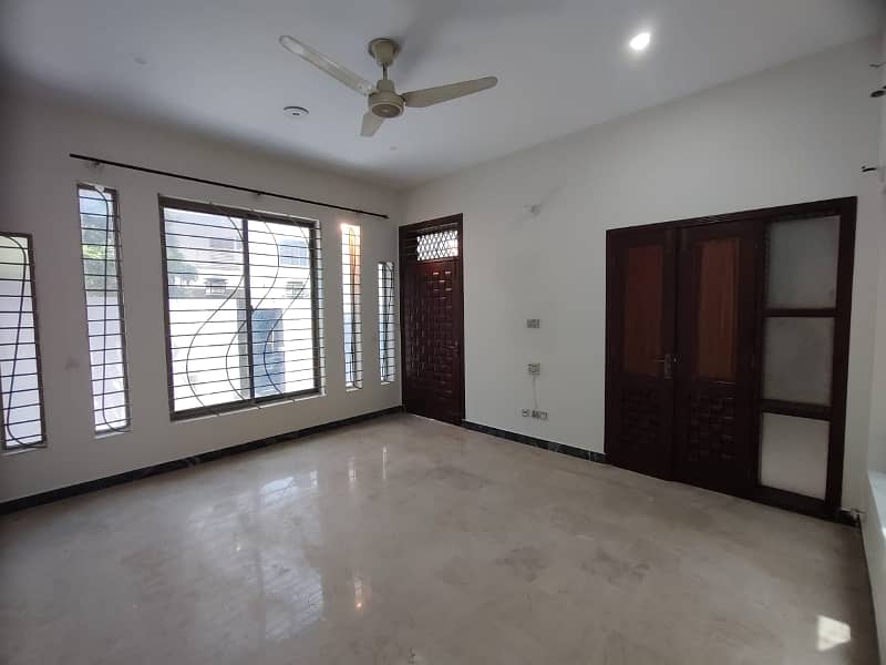 D17/2 MVHS A Block Double Storey House Available For Sale 2