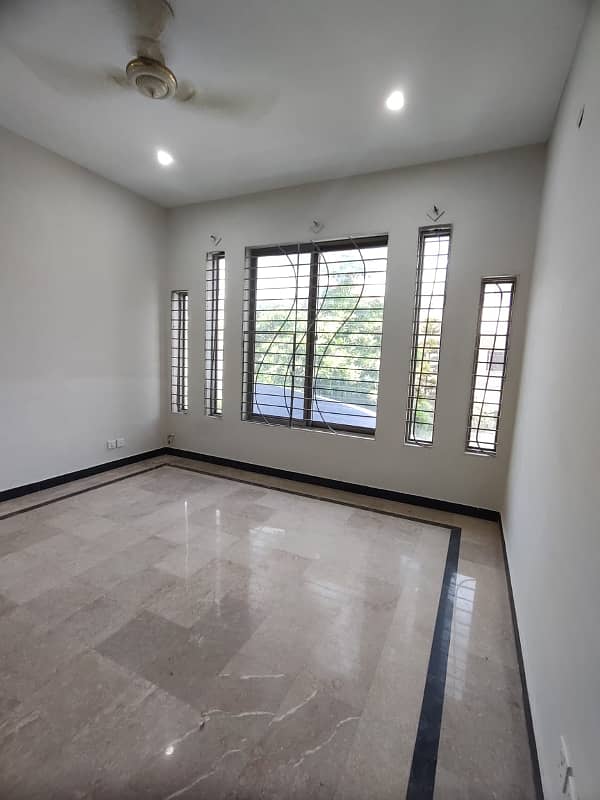 D17/2 MVHS A Block Double Storey House Available For Sale 5