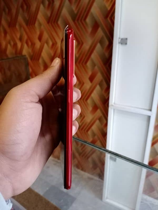 OPPO F15 0