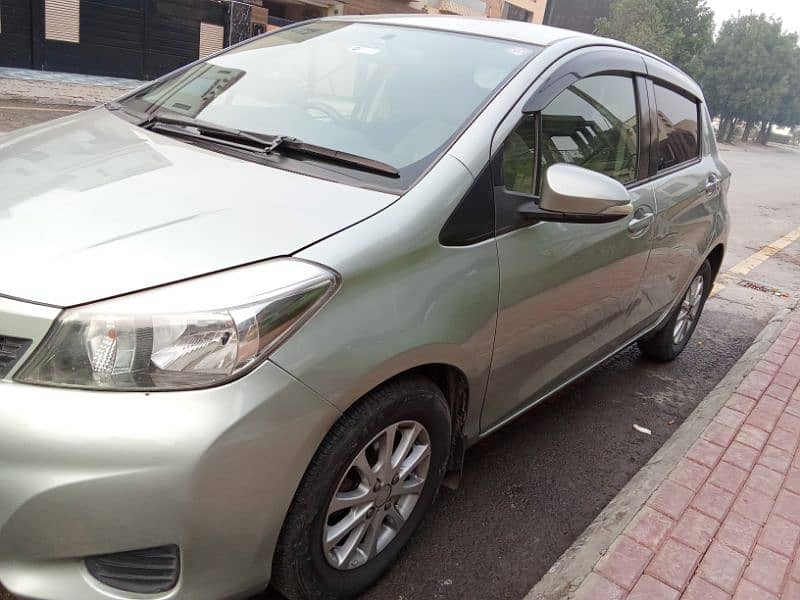 Toyota vitz 2