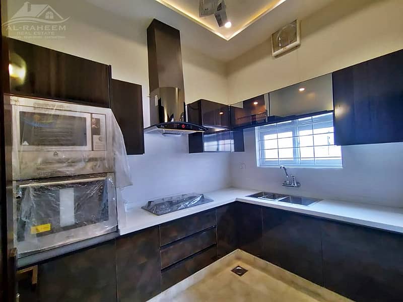 5 MARLA BRAND NEW HOUSE FOR SALE NEAR TO PARK 6