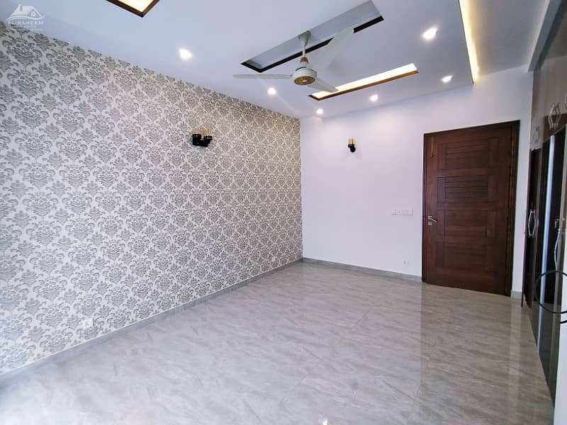 1 Kanal House Rent in Eden City DHA Phase 8 Airport road Lahore. 15