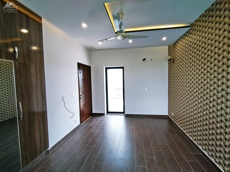 1 Kanal House Rent in Eden City DHA Phase 8 Airport road Lahore. 23