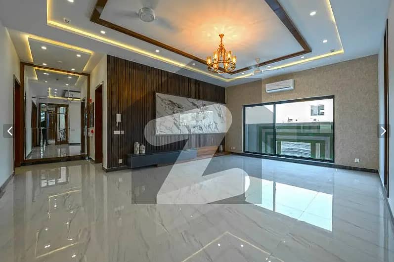 Modern Design 1 Kanal Brand New Luxury House For Rent 24