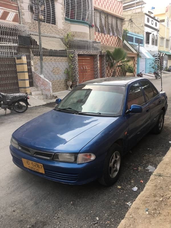 Mitsubishi Lancer 1992 3