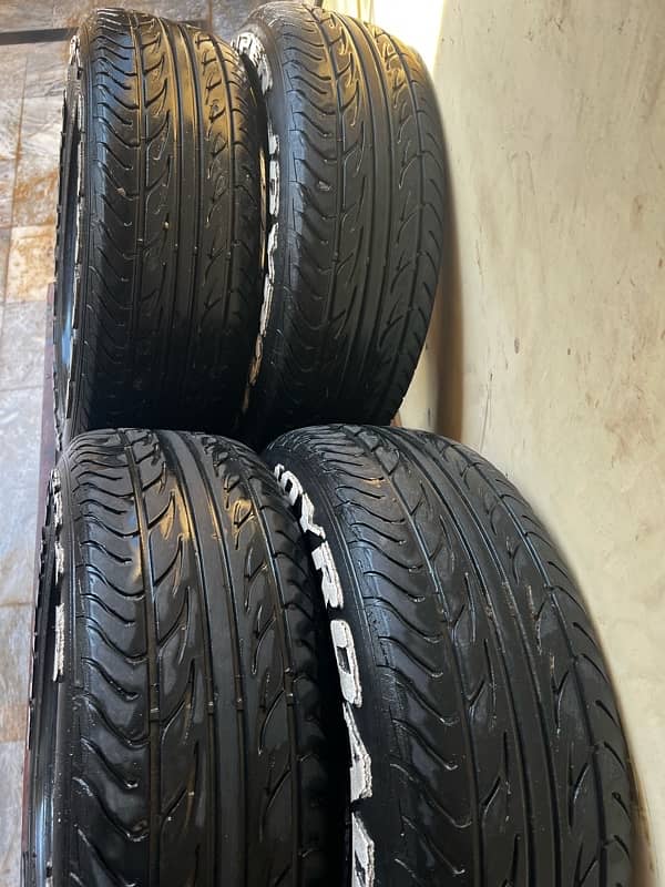 195/65R15 0