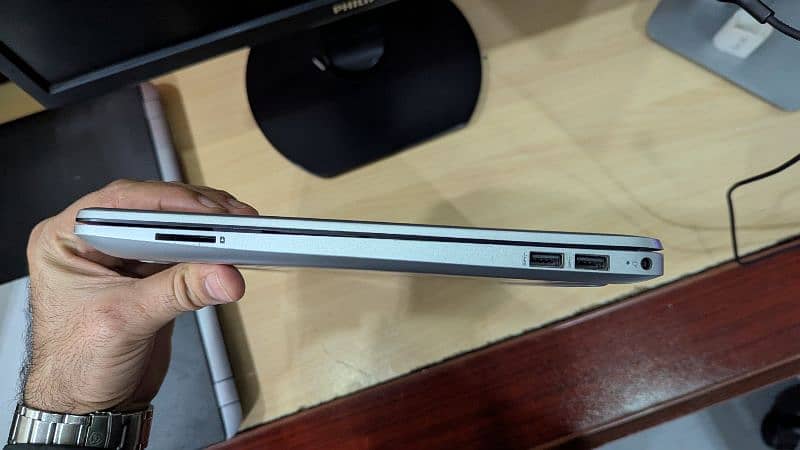 HP 15 Laptop 5