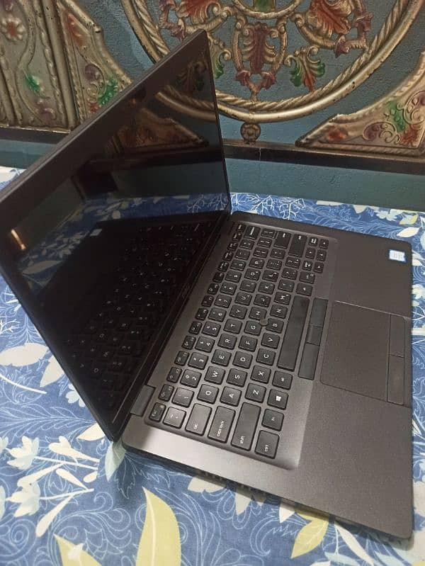 laptop Dell latitude 5400 8