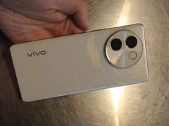 Vivo V30e 5g urgebt sale (mint condition)