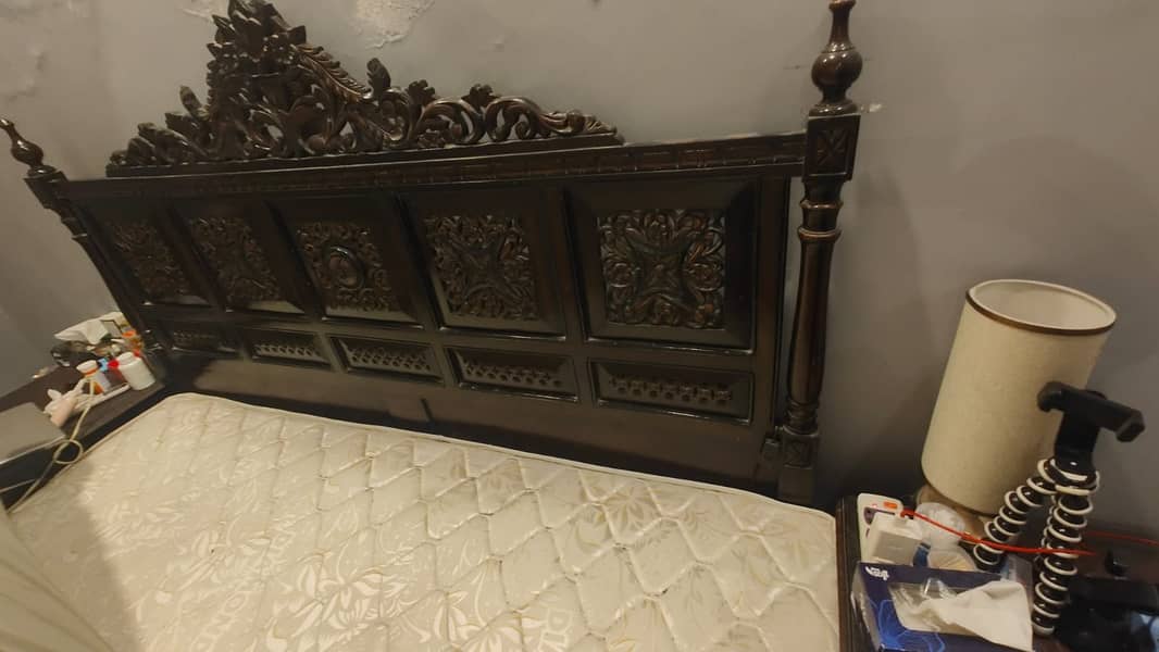 Chinotic real wood bed 2