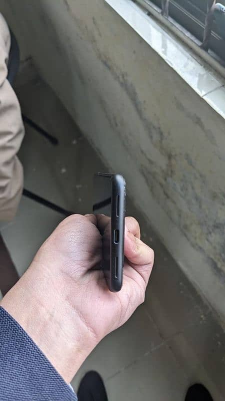 google pixel 4XL (4-64) negotiable 3