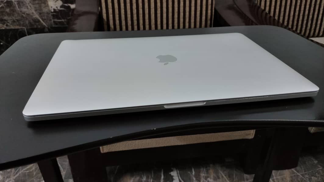 MacBook Pro 2017 15 inch GPU Machine 3