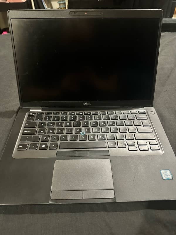 Dell Inspiron 5400 i5 8th generation  14" 256 SSD 16gb ram 0