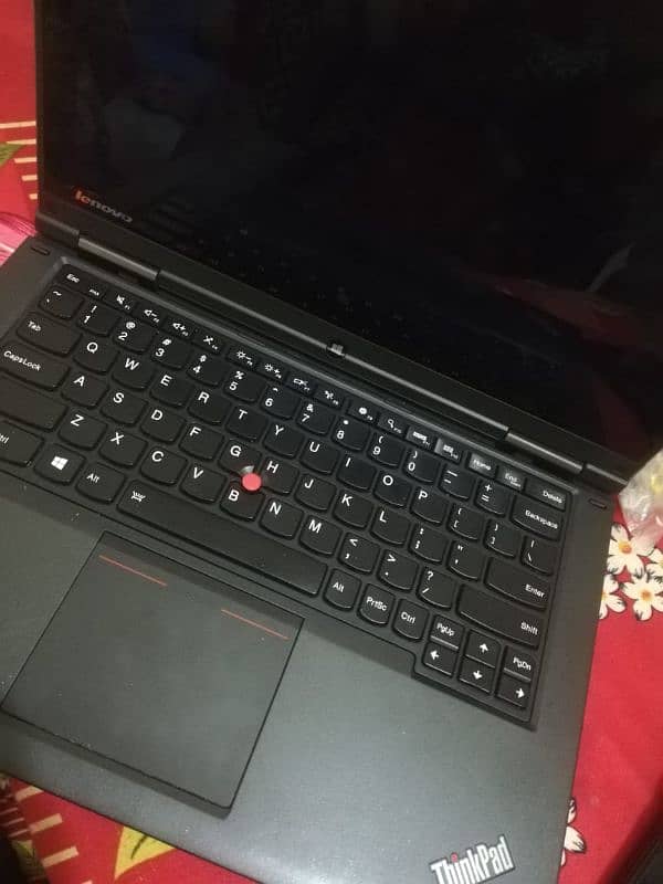 a brand new laptop 0