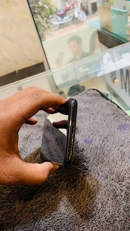 iPhone xs sale pta approved 2