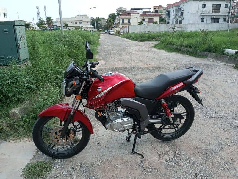 SUZUKI GSX 125 2